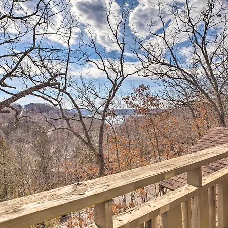 Spacious Lake Of The Ozarks Home With Balcony!